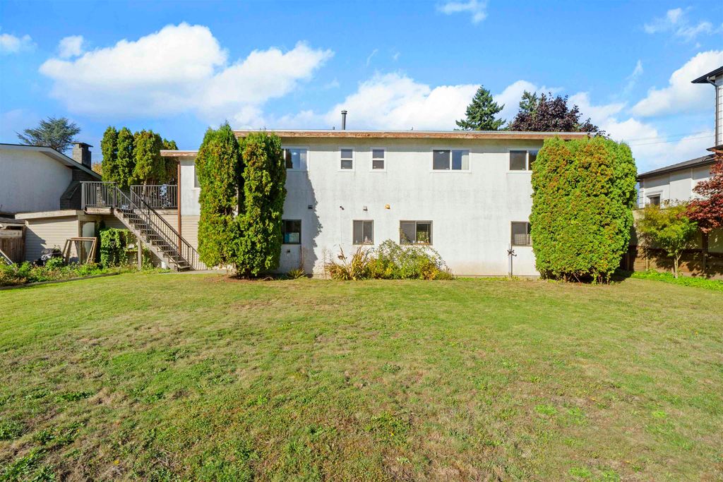 listing image 1108358279704130115