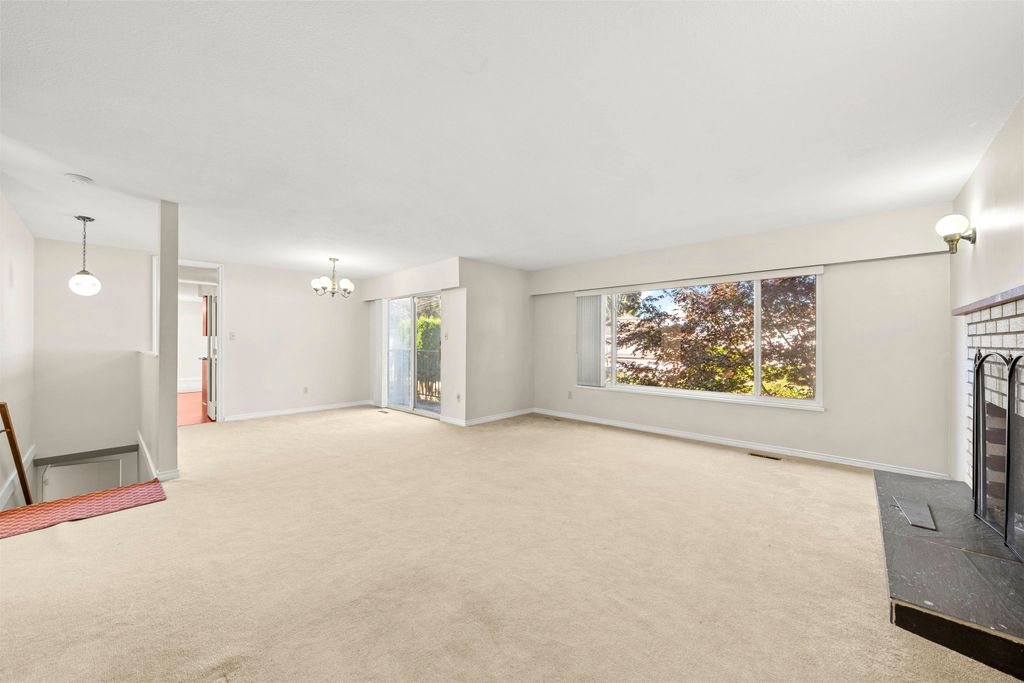 listing image 1102871094608993515
