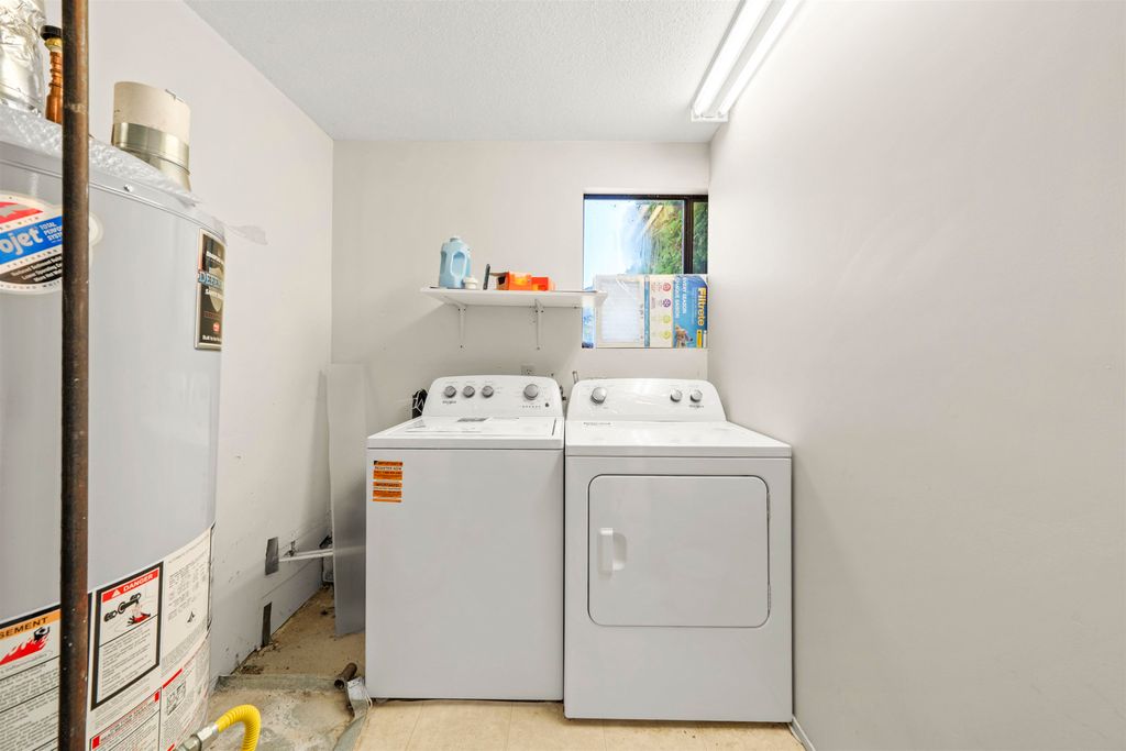 listing image 1104174242896342884