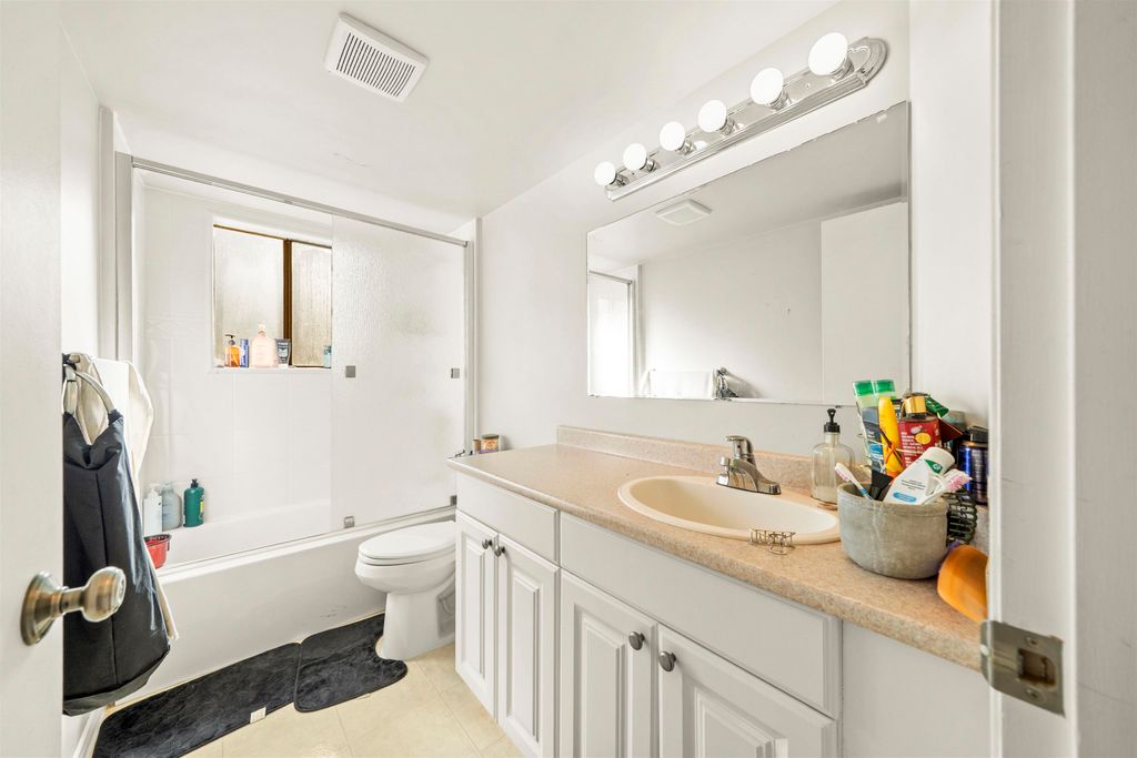 listing image 1103935049042370403