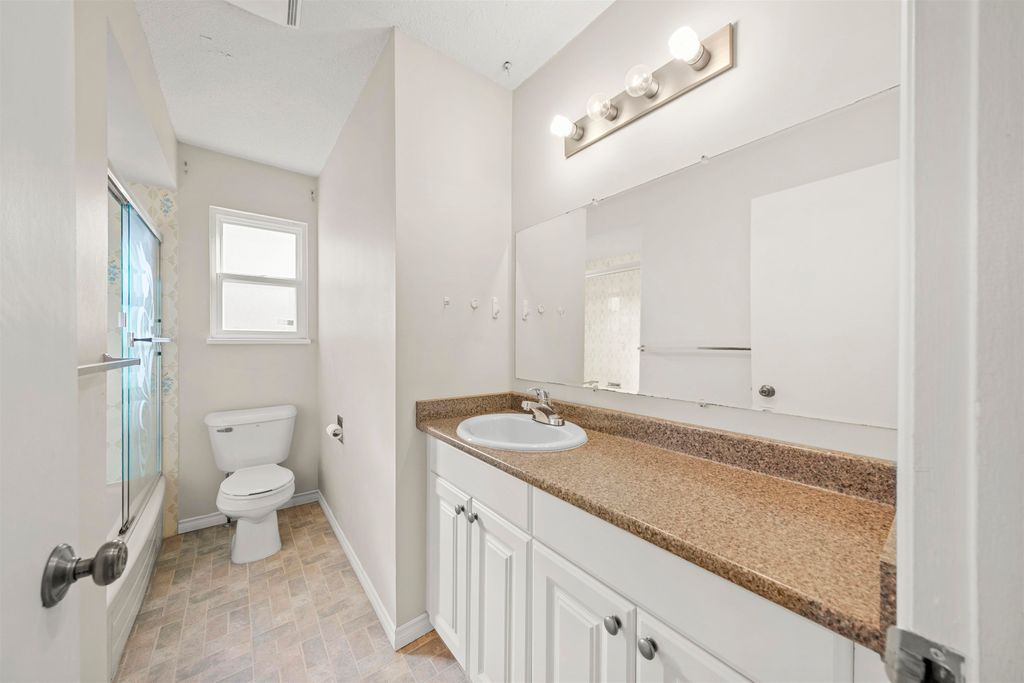 listing image 1101518231693230941