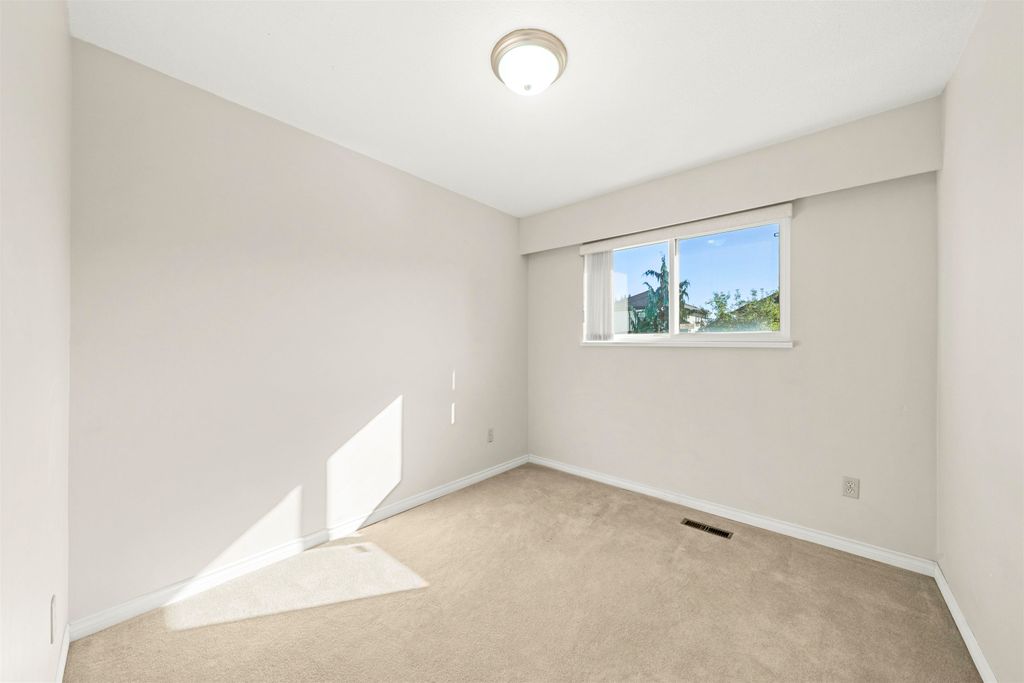 listing image 1103633159333353330