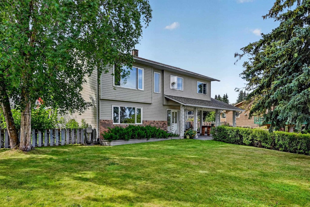 130 E 4TH STREET, VANDERHOOF, BC V0J 3A0 - Image 3156204497.jpeg?d=l