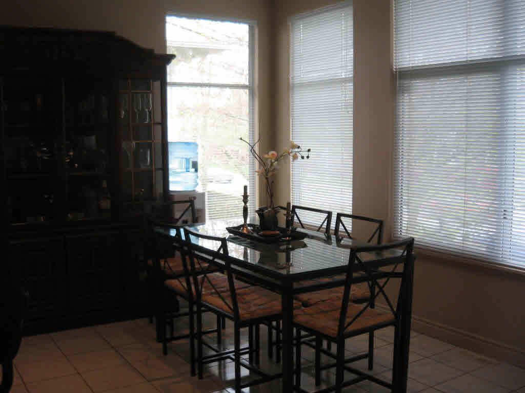 listing image 1105082383496453153