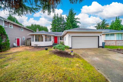 2085 153 Street Surrey BC V4A 8M8