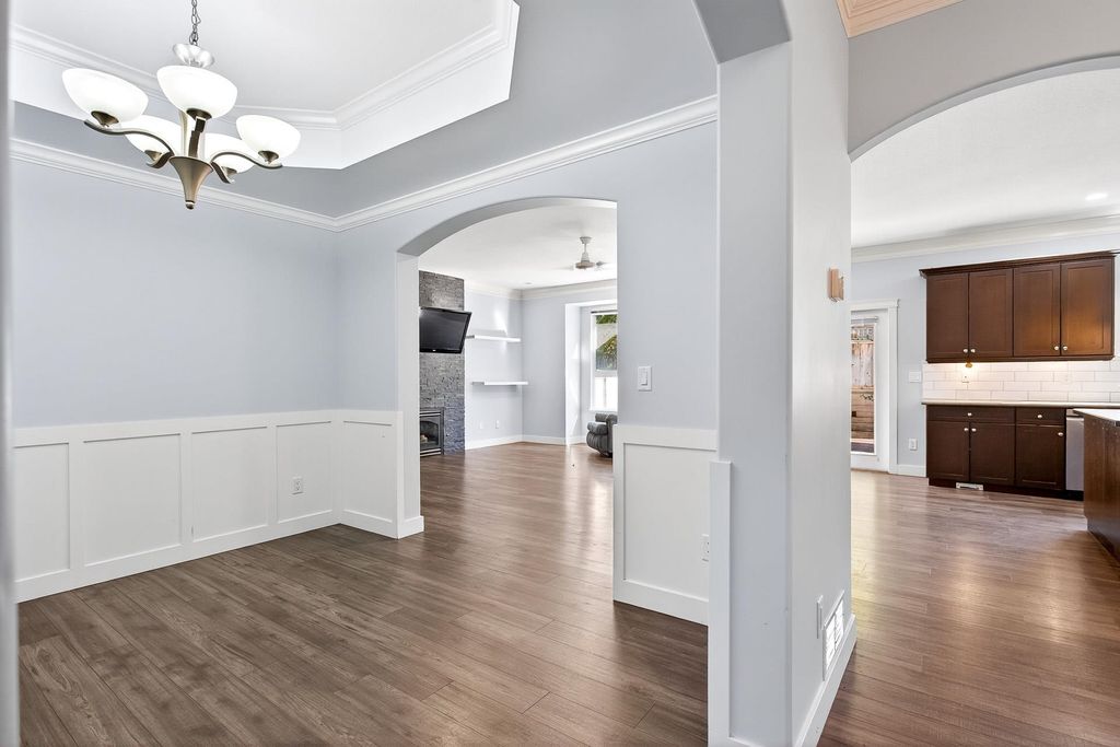 listing image 1102719612955588283