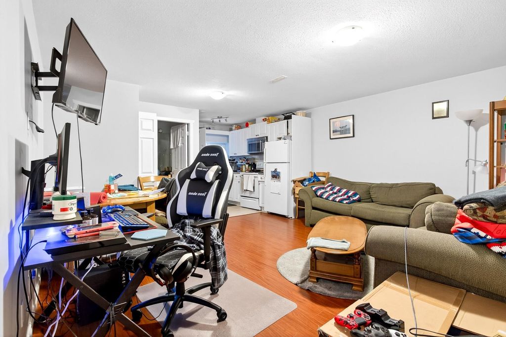 listing image 1107784653019699365