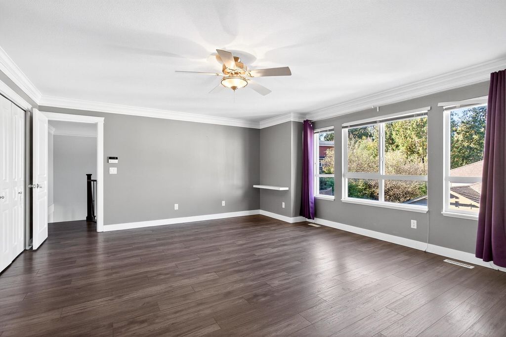 listing image 1102091599578528464