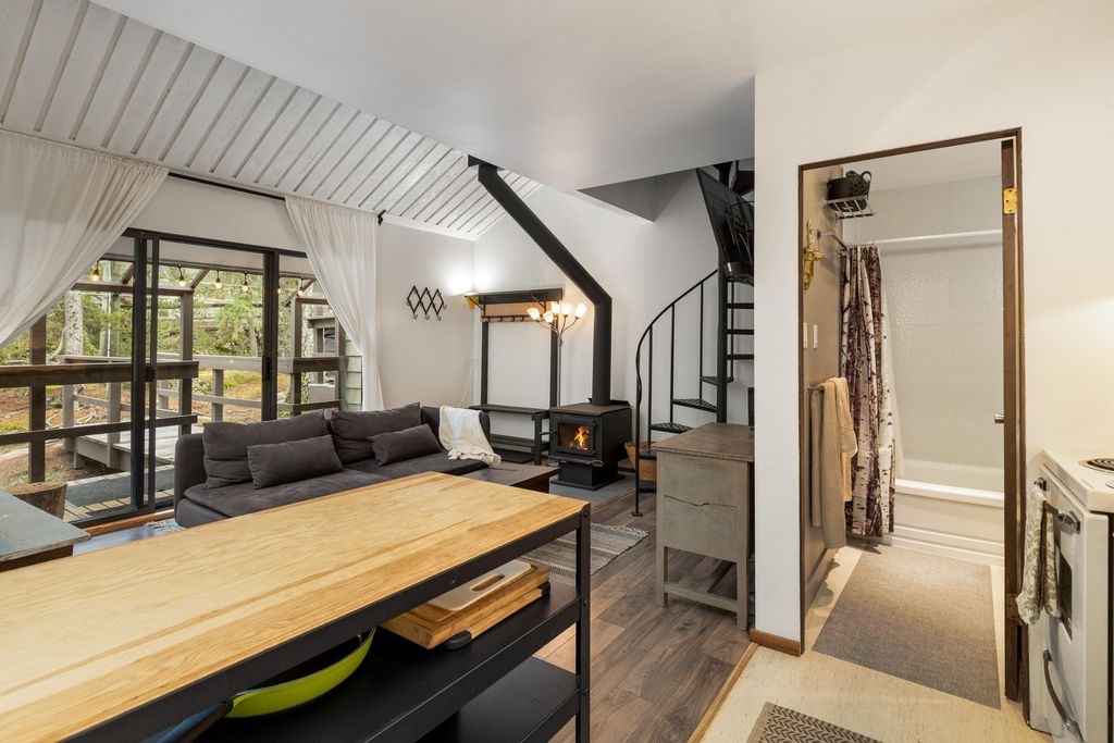 listing image 1105655855945376949