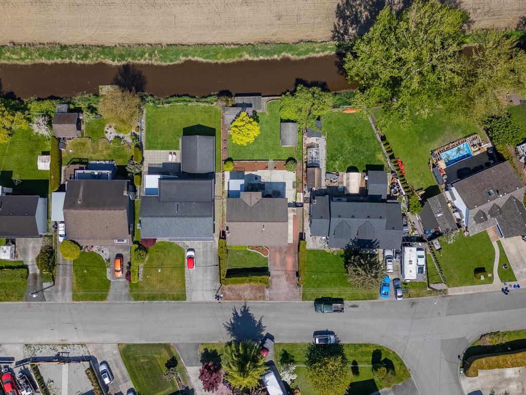 listing image 1107479977117310152