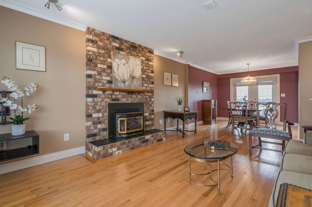 listing image 1105918587272014925