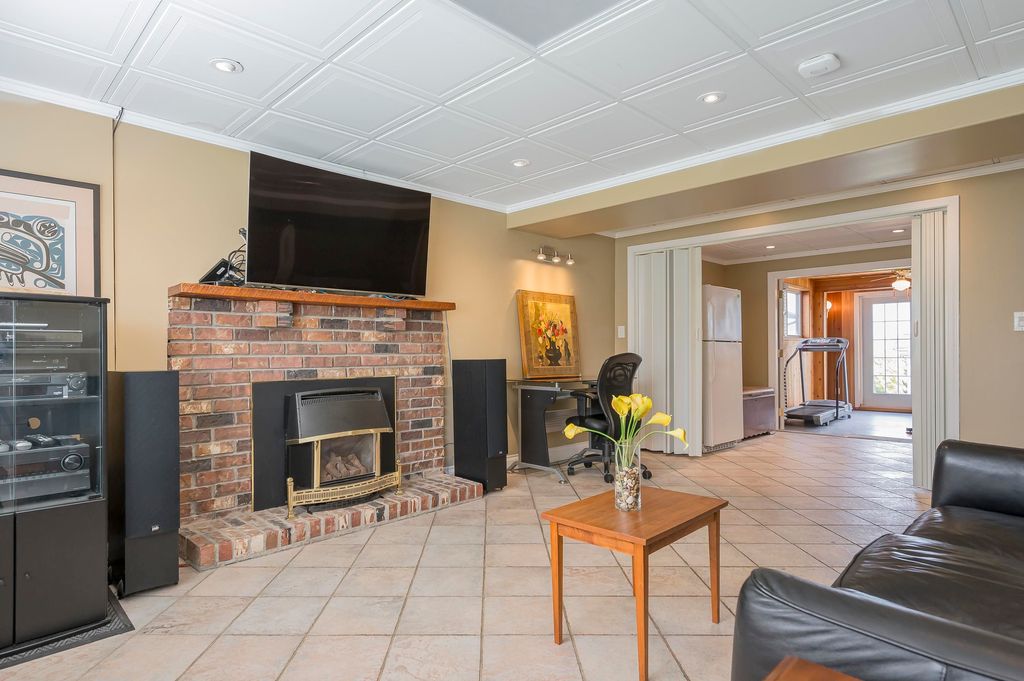 listing image 1106267775421790084