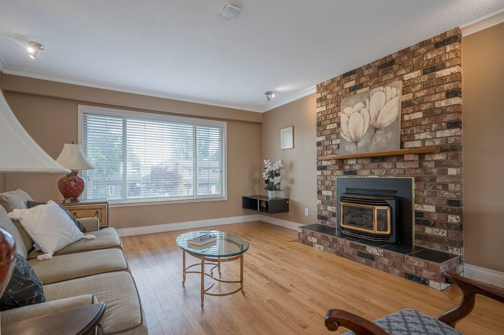 listing image 1108487908085196550