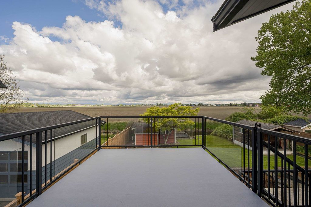 listing image 1103881264700566879
