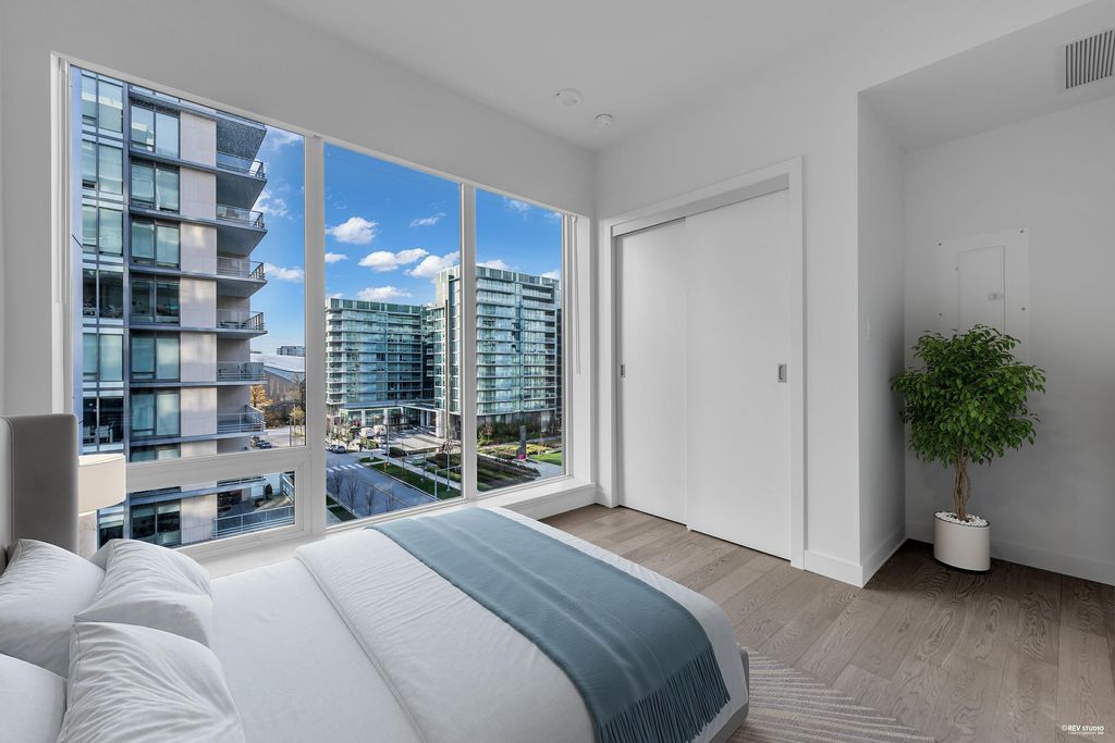 listing image 1105206933088563711