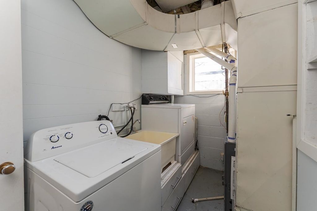 listing image 1105396786686613370