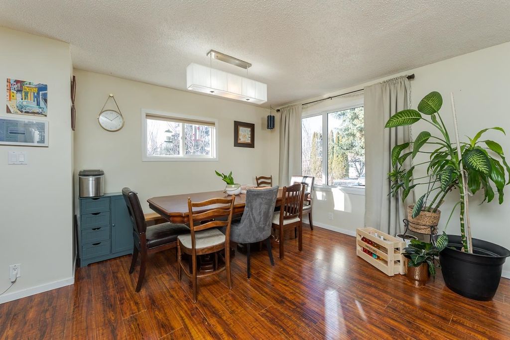 listing image 1105837694103135788