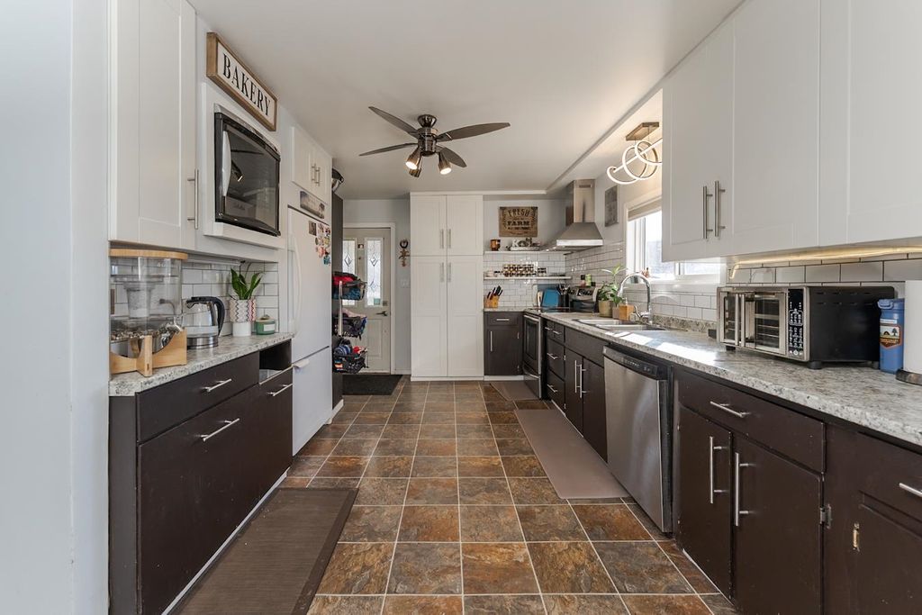 listing image 1105520036295431223