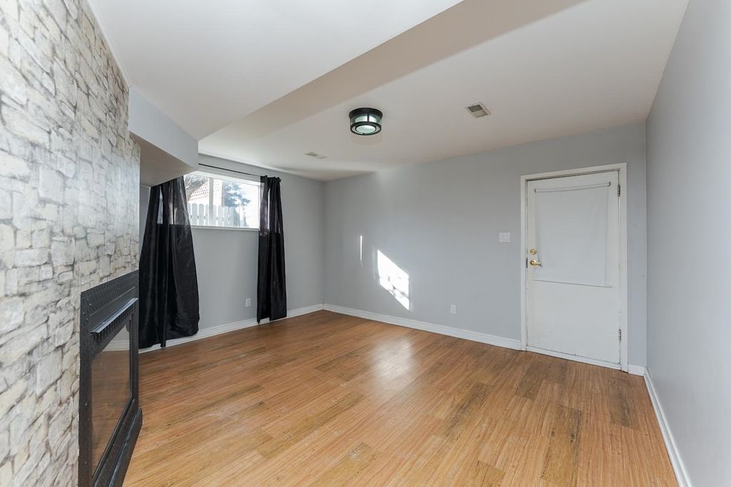 listing image 1109072062340167734