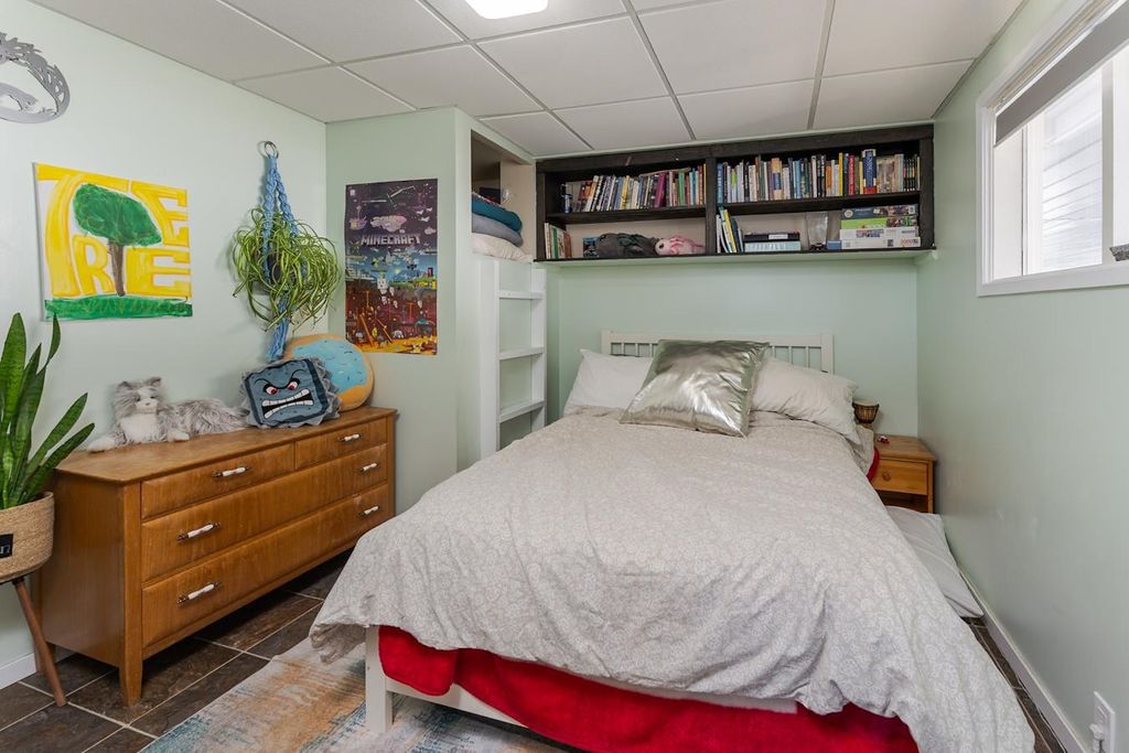 listing image 1100672489172516084