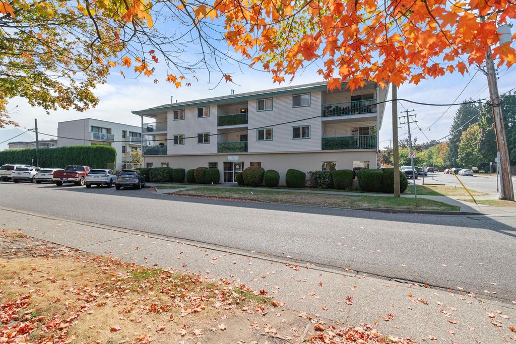 Photo of 9006 Edward Street #302, Chilliwack, BC V2P 4E1 (MLS # R3167933)