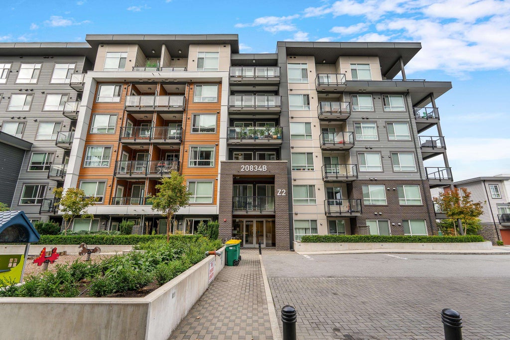 Photo of 20834 80 Avenue #B118, Langley, BC V2Y 3M6 (MLS # R3169737)
