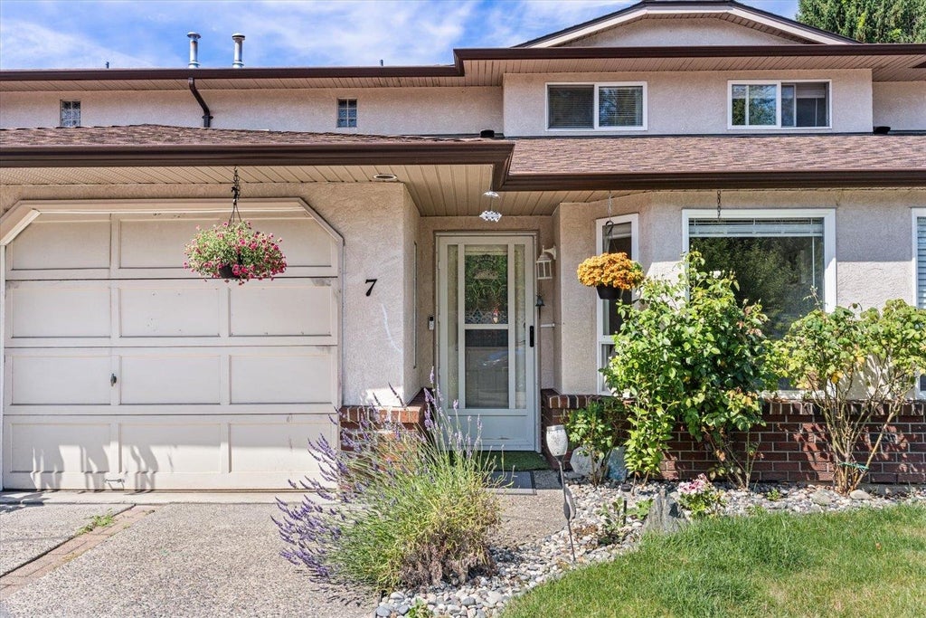 Photo of 46191 Cessna Drive #7, Chilliwack, BC V2P 1A7 (MLS # R3139591)