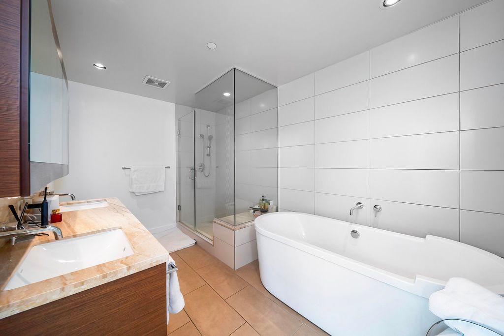 listing image 1101571084339742616