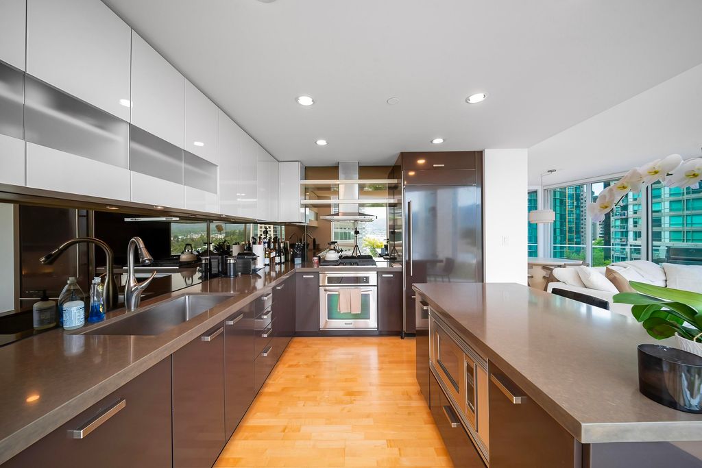 listing image 1100678495001369143