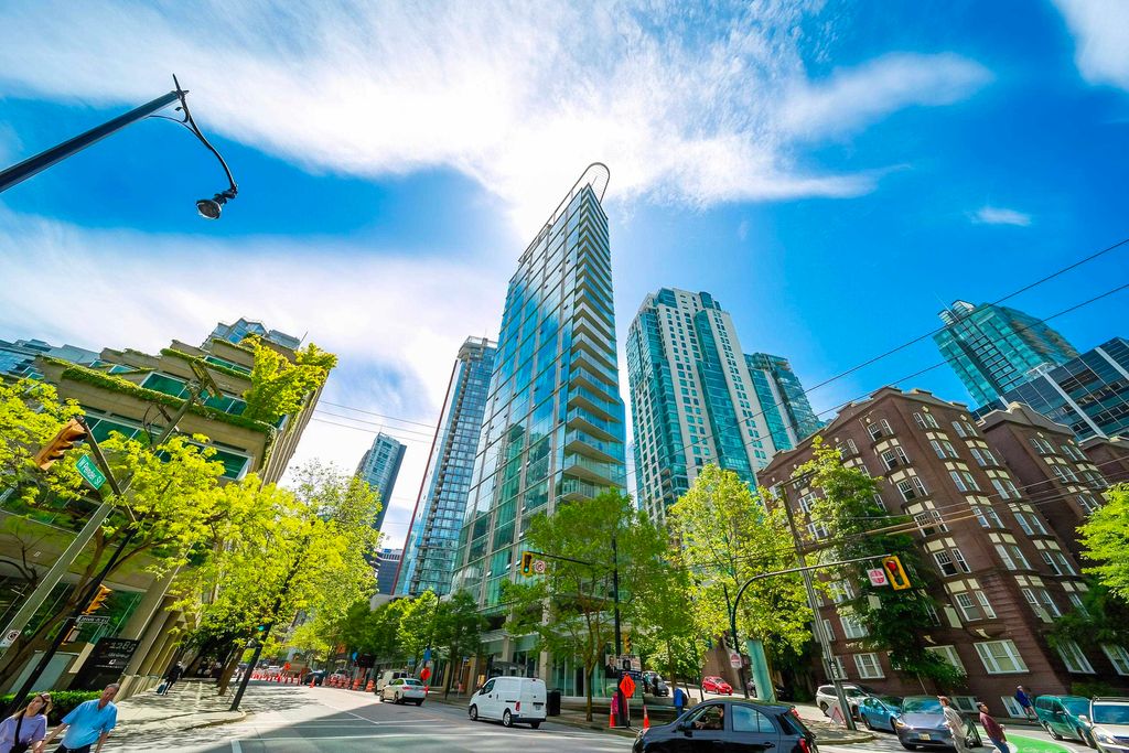 listing image 1109972758755072922