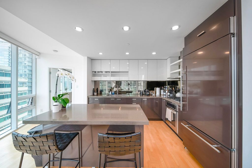 listing image 1107677057228008871