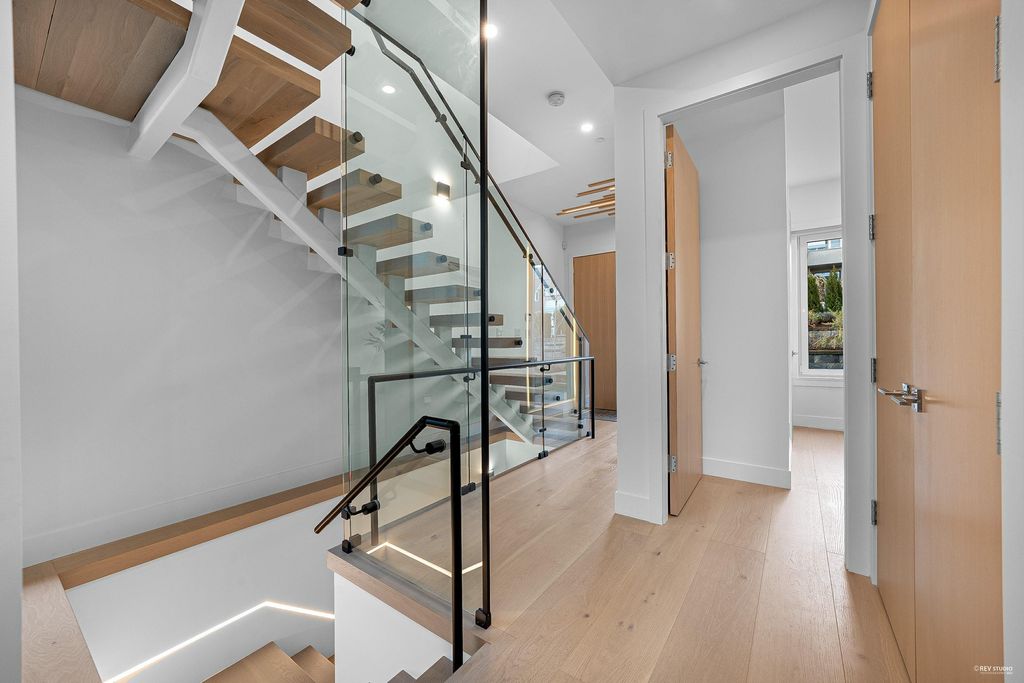 listing image 1107825532379025650