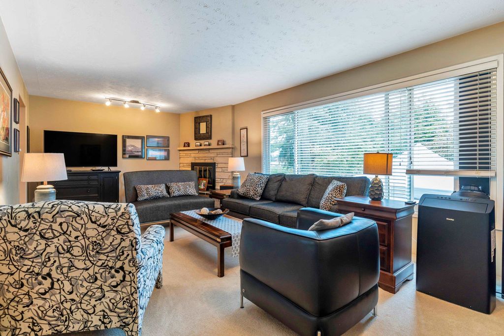 listing image 1106603611322042828