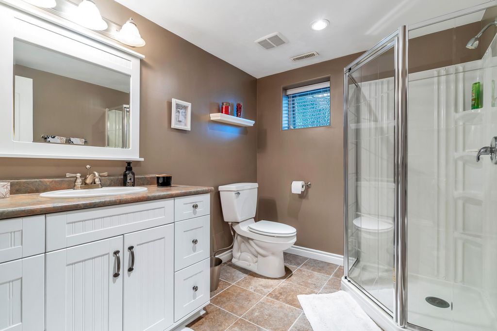 listing image 1100728953088562538