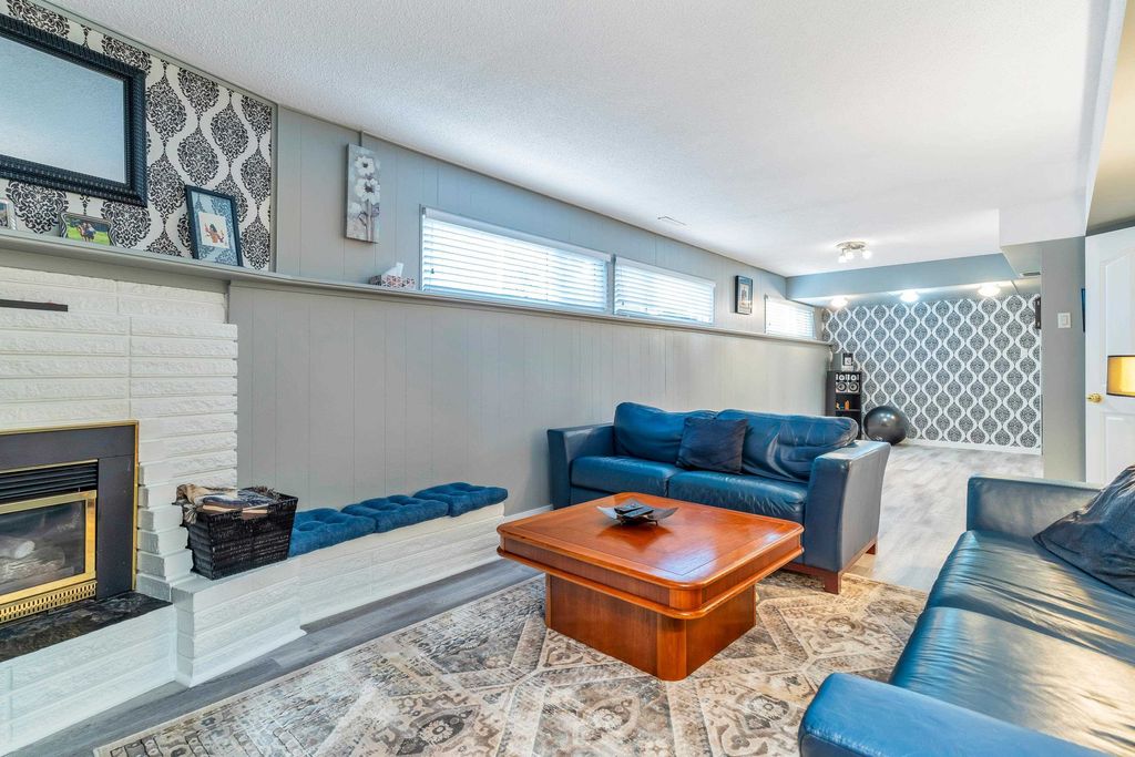 listing image 1106811220607565173