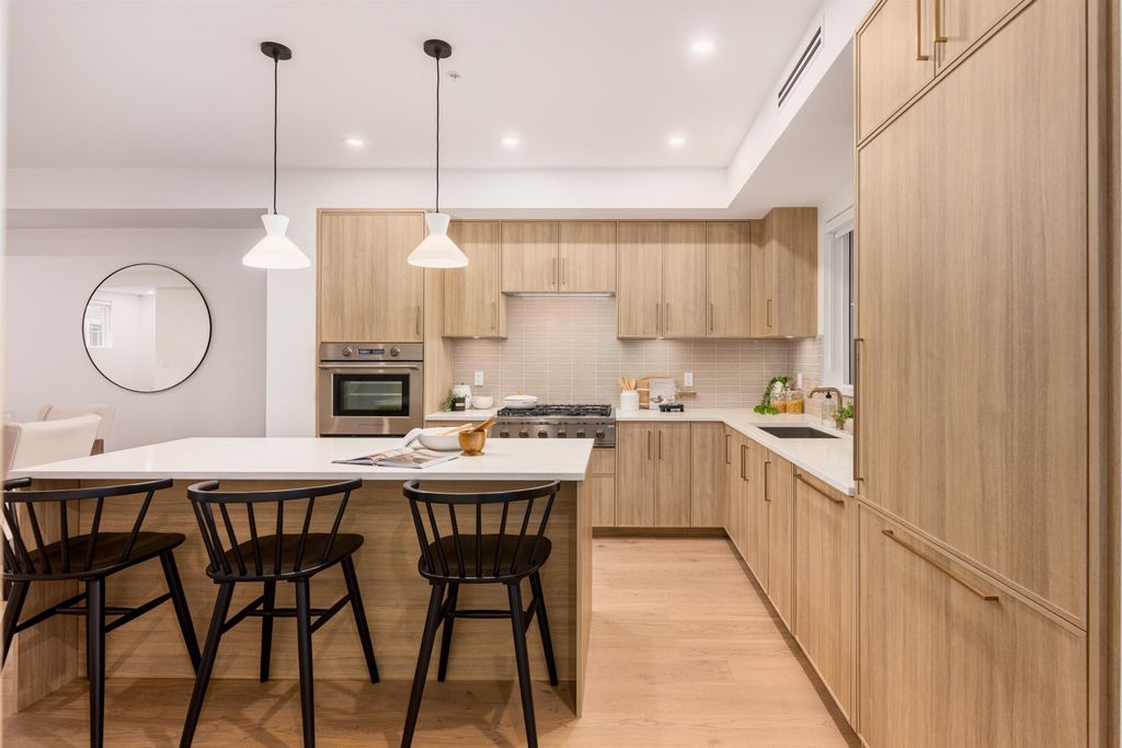 listing image 1107363861615294083