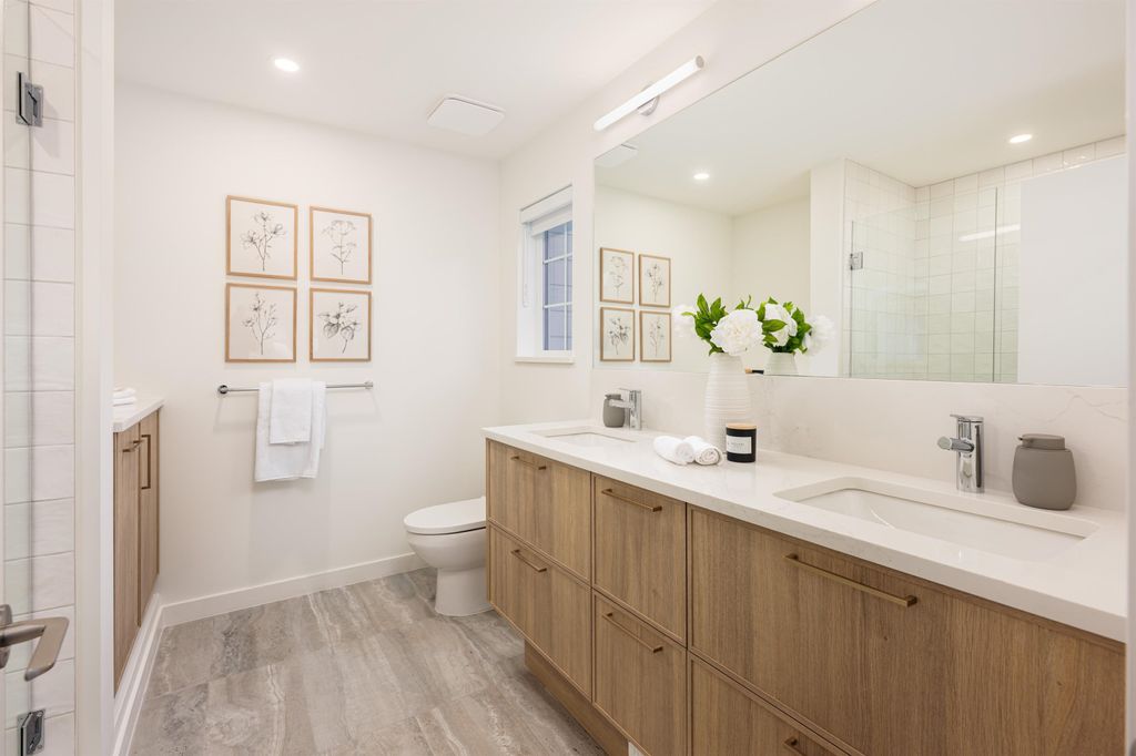 listing image 1102436618120598073