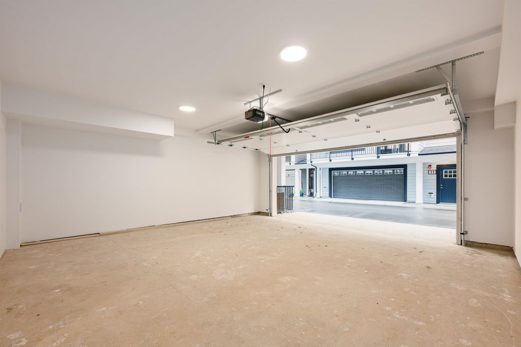 listing image 1101356742912778188