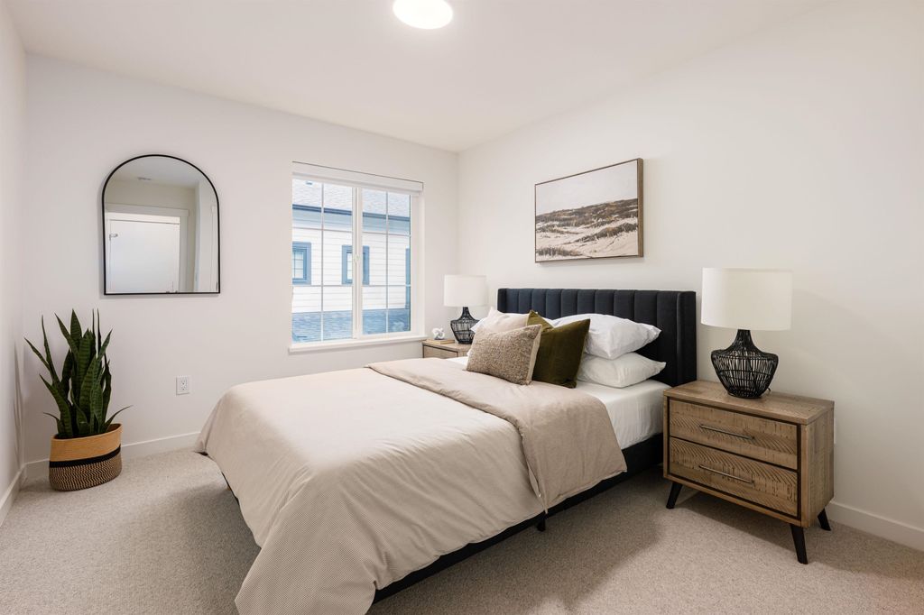 listing image 1105123074989986561