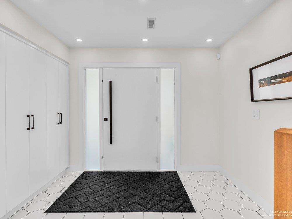 1636 Farrell Crescent