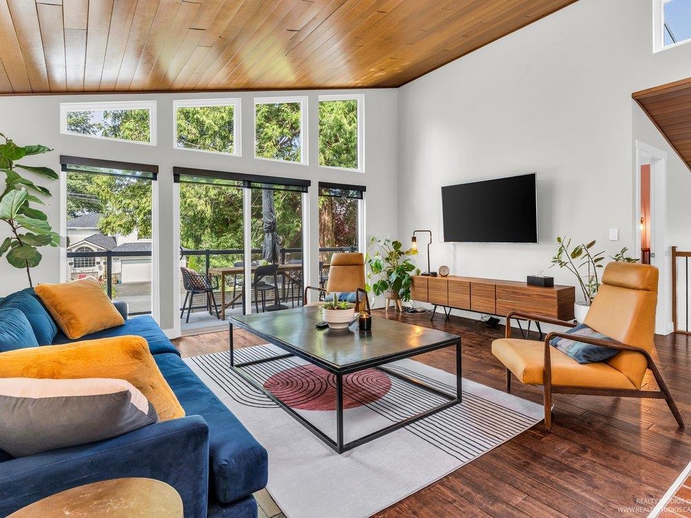 1636 Farrell Crescent