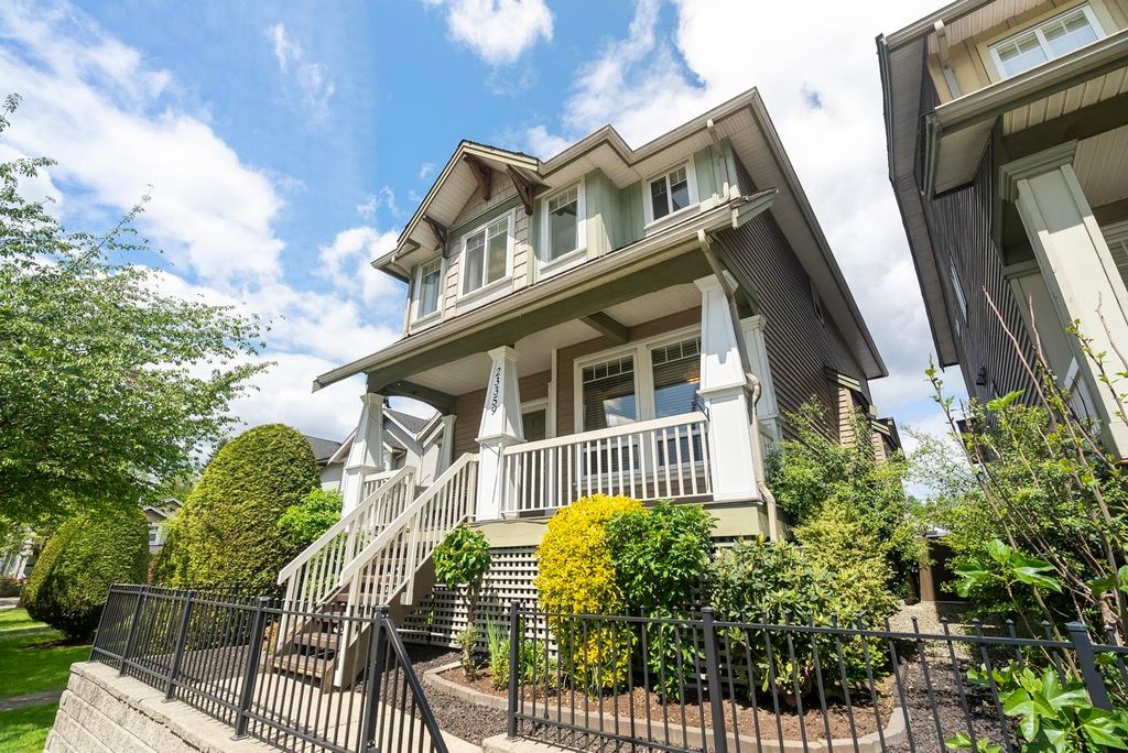 Photo of 23359 Kanaka Way, Maple Ridge, BC V2W 0B7 (MLS # R3107808)