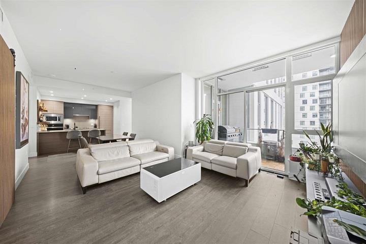 3438 Sawmill Crescent 504/505