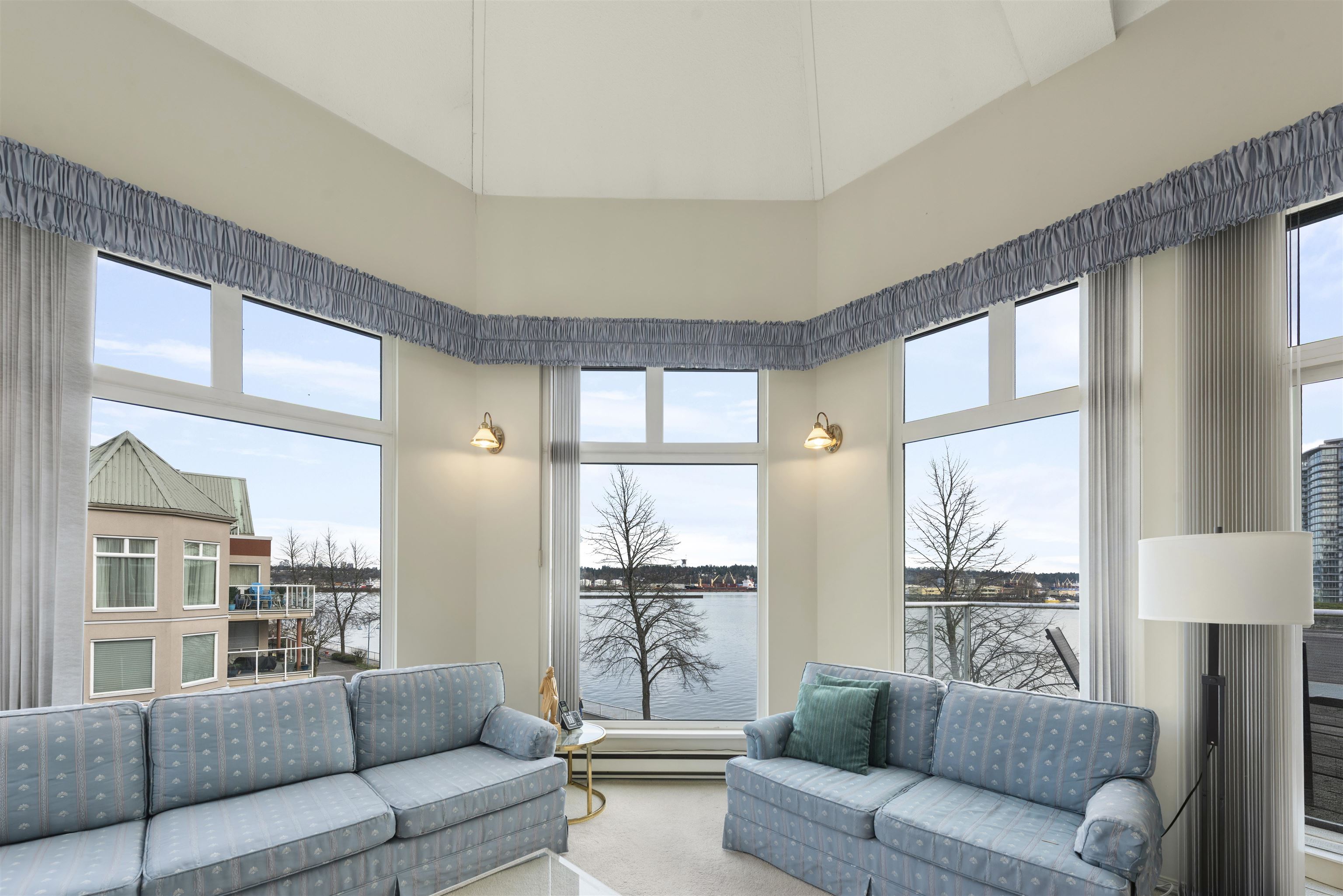 1230 Quayside Drive 407