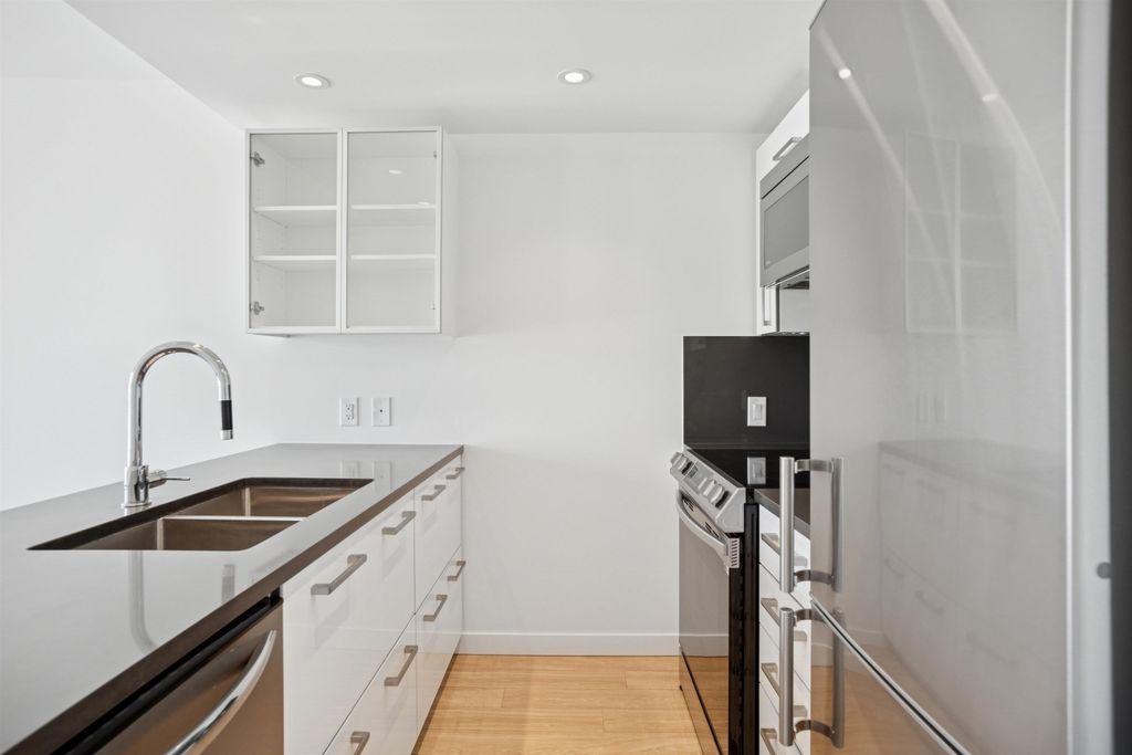 listing image 1108527957730267772