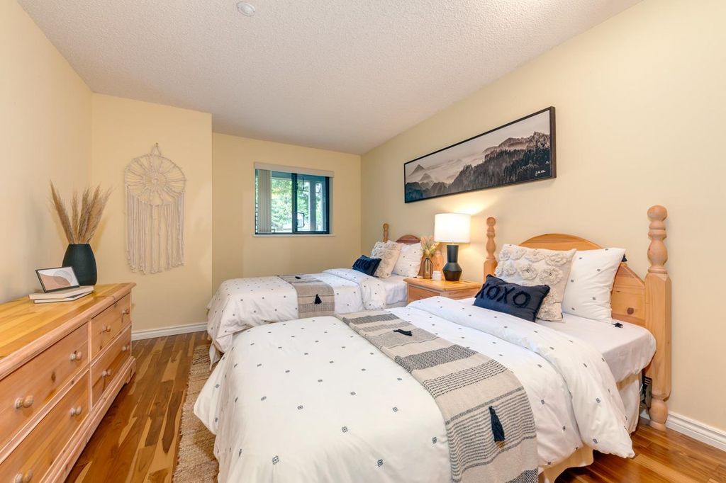 listing image 1100448595202590216
