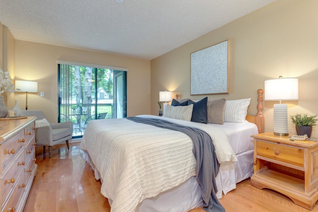 listing image 1108319423569438707