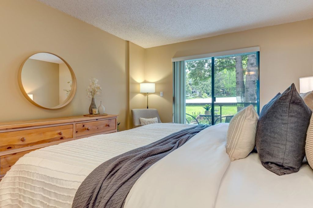 listing image 1104528597755268019