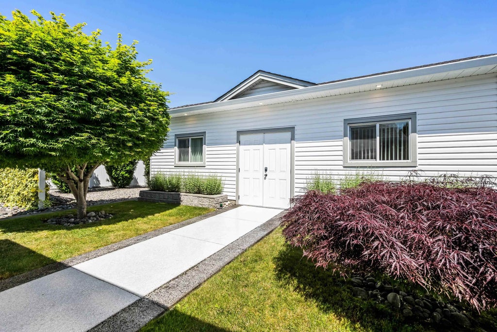 Photo of 46677 Ramona Drive, Chilliwack, BC V2P 7W6 (MLS # R3166721)