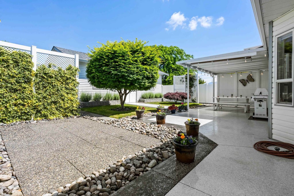 Photo of 46677 Ramona Drive, Chilliwack, BC V2P 7W6 (MLS # R3166721)